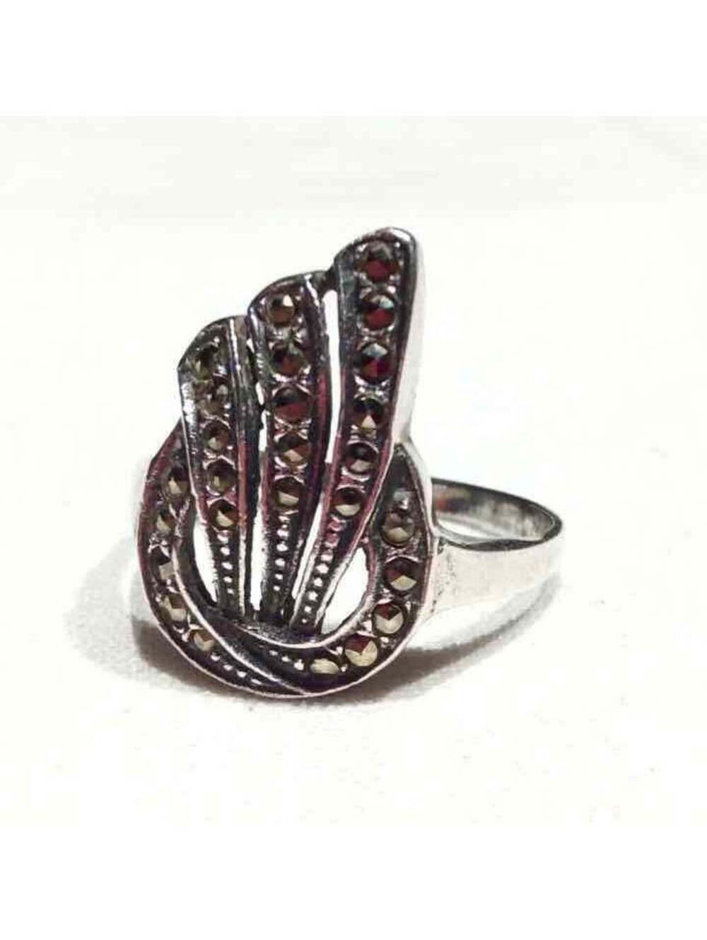 VINTAGE MARCASITE STERLING SILVER RING